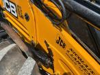 JCB 4CX backhoe loader 26