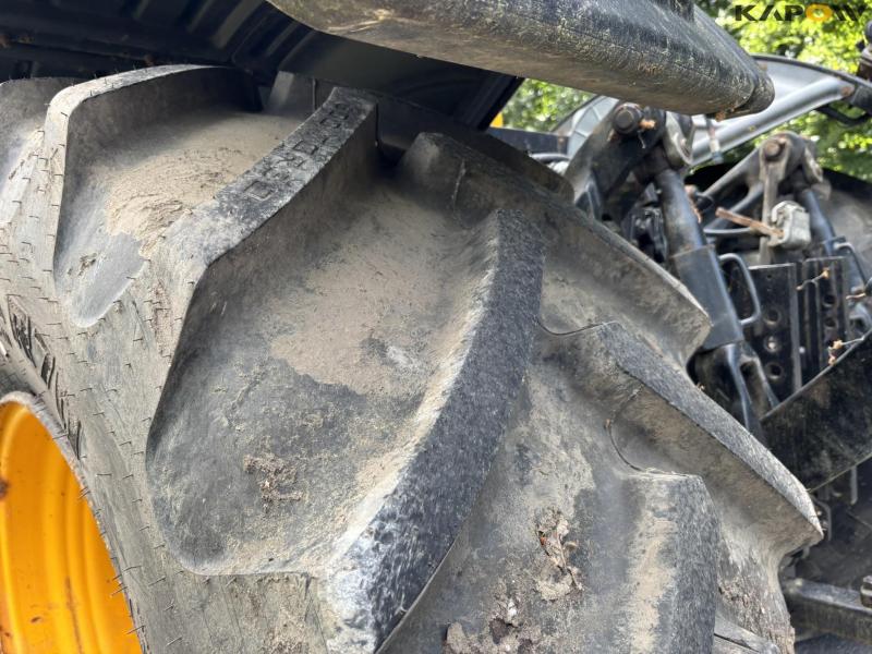 JCB FASTRAC 4220 tractor 49