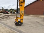 JCB JS220LC excavator 10