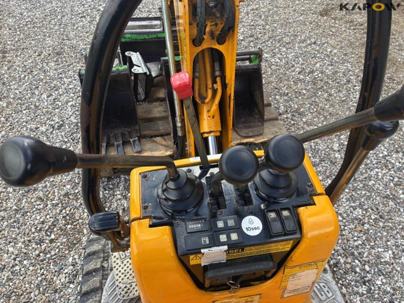 JCB Micro excavator 9