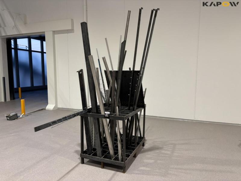 Iron holder with contents 1