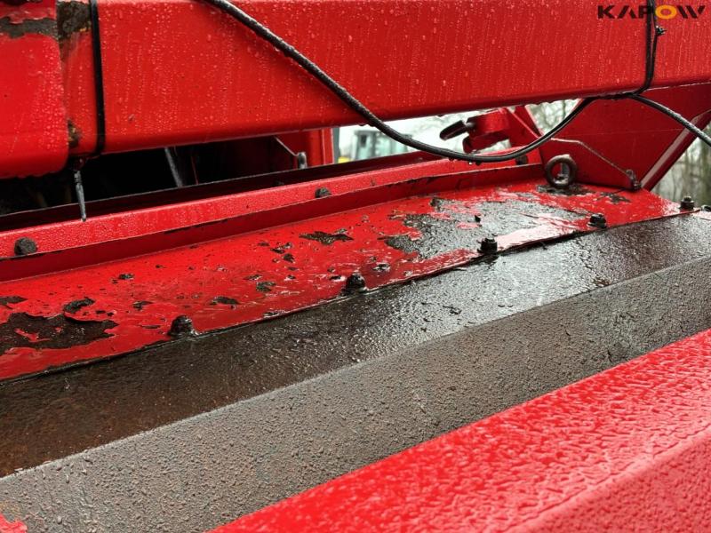 JF mower with belt and conditioner 52