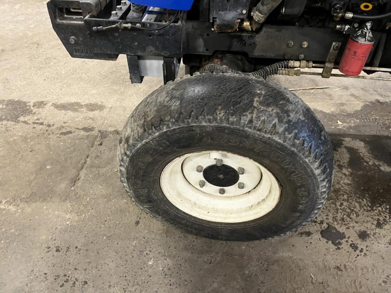 Jinma 284 4WD tractor 13