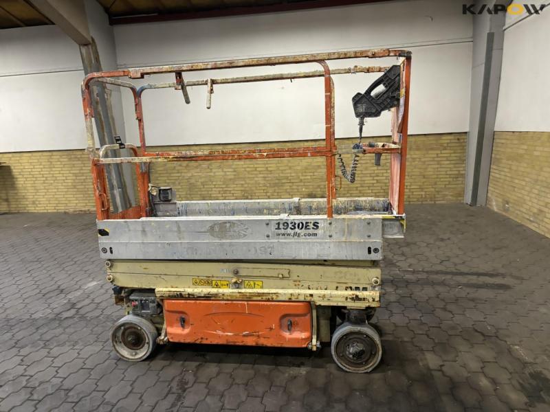 JLG 1930ES scissor lift 8