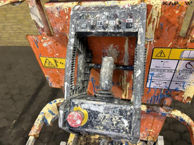 JLG 1930ES scissor lift 21