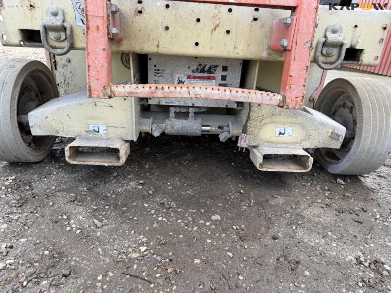 JLG 2658E3 scissor lift 19