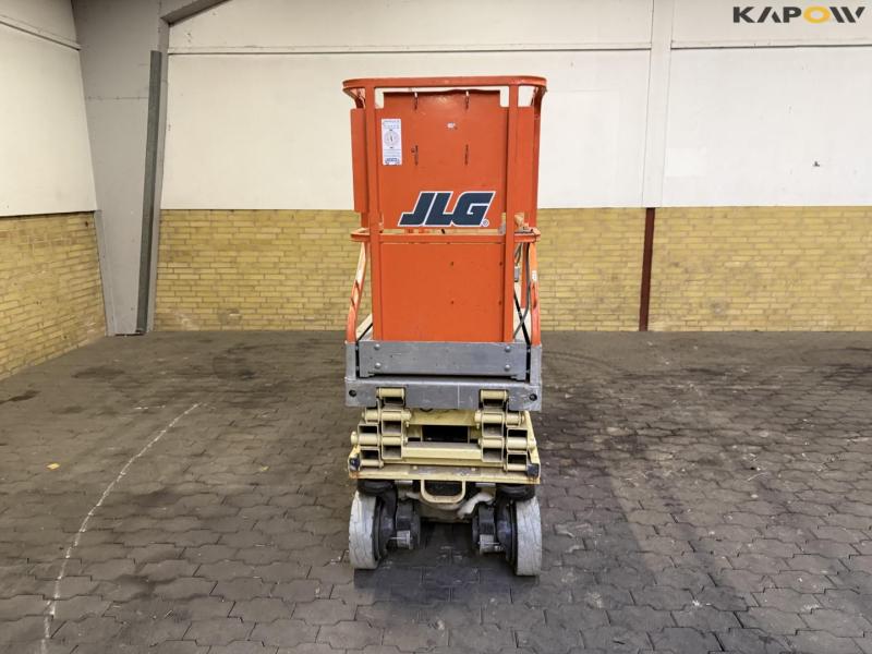JLG scissor lift 2