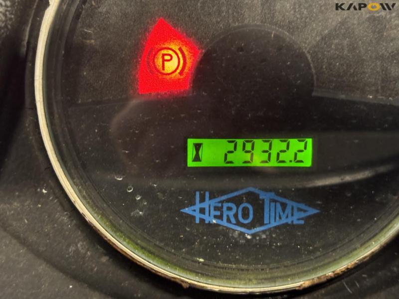 Job-Mann 200-35 skid steer loader 31