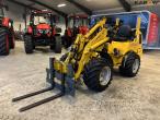 Job-Mann 200-35 skid steer loader 1