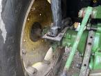John Deere 1130 2WD tractor 28