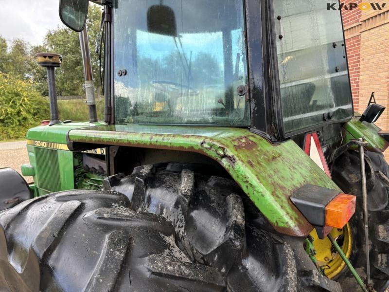 John Deere 3040 tractor 22