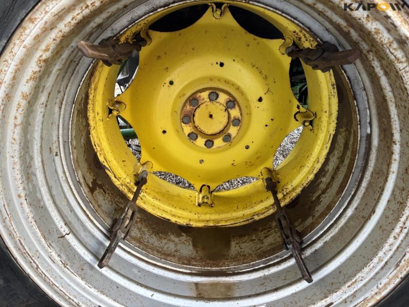 John Deere 3040 tractor 60