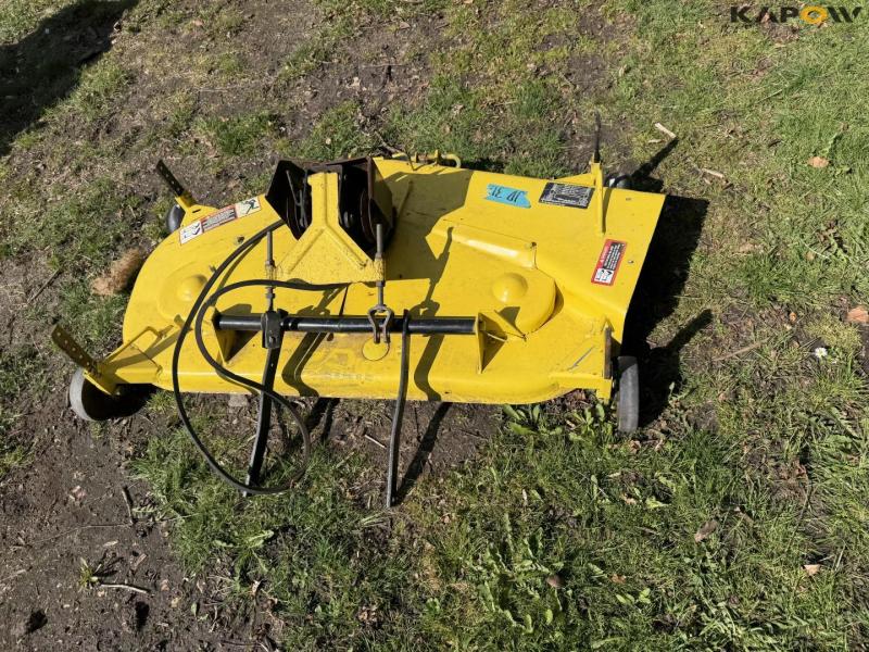 John Deere 318 lawn tractor with mower deck 34