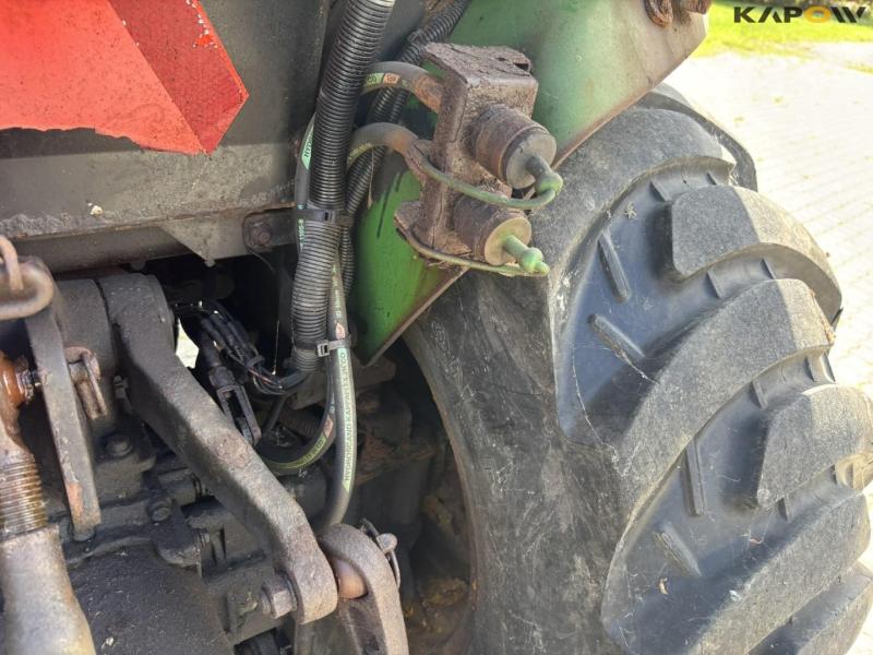 John Deere 3320 4WD 37