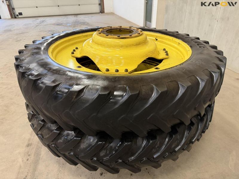 John Deere 380/90-R54 wheels 5