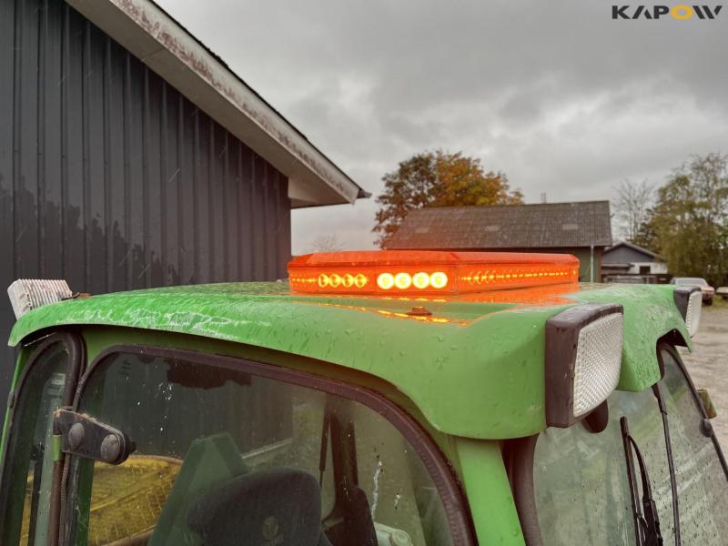 John Deere 4100 tractor with winter equipment 37