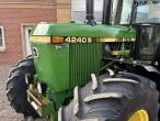 John Deere 4240S tractor 10