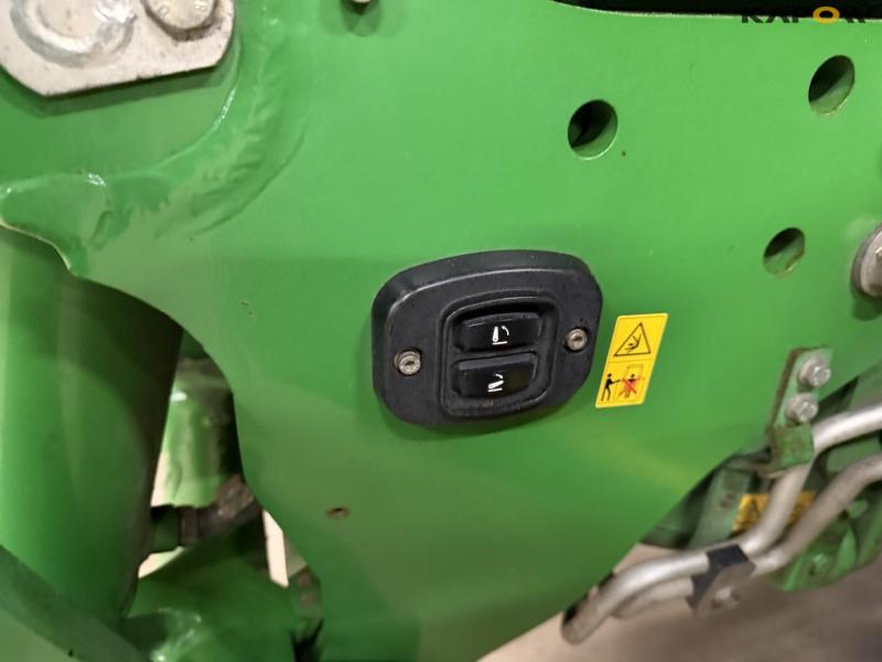 John Deere 6215R tractor 12