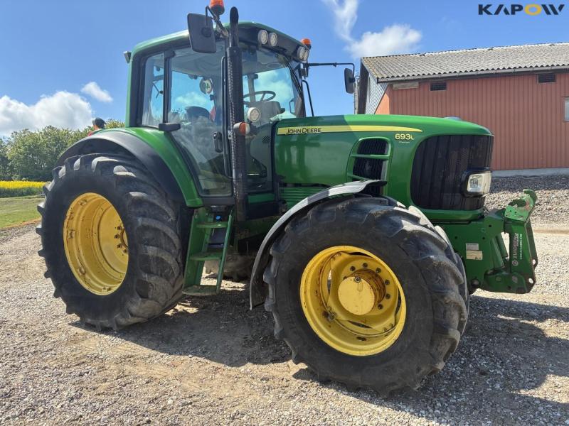 John Deere 6930 Premium auto power tractor 3