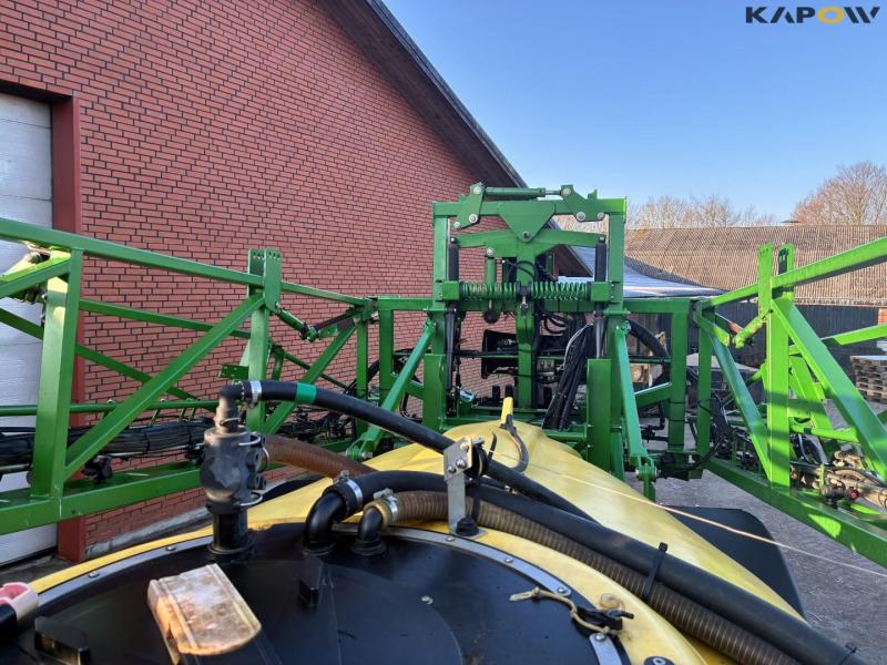 John Deere 732 field sprayer 50