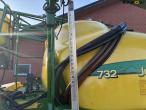 John Deere 732 field sprayer 46