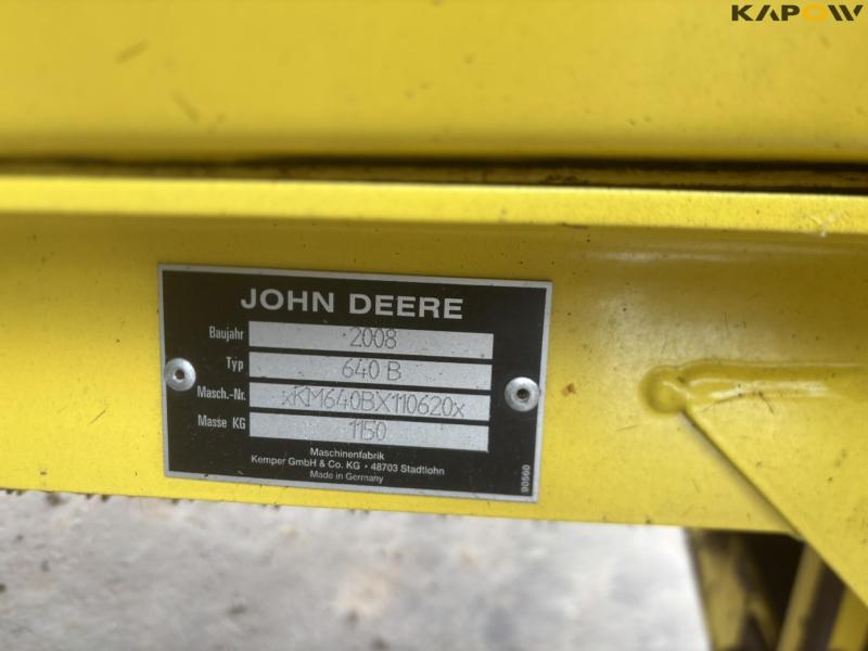 John Deere 7700 forage harvester with corn header and pickup 21