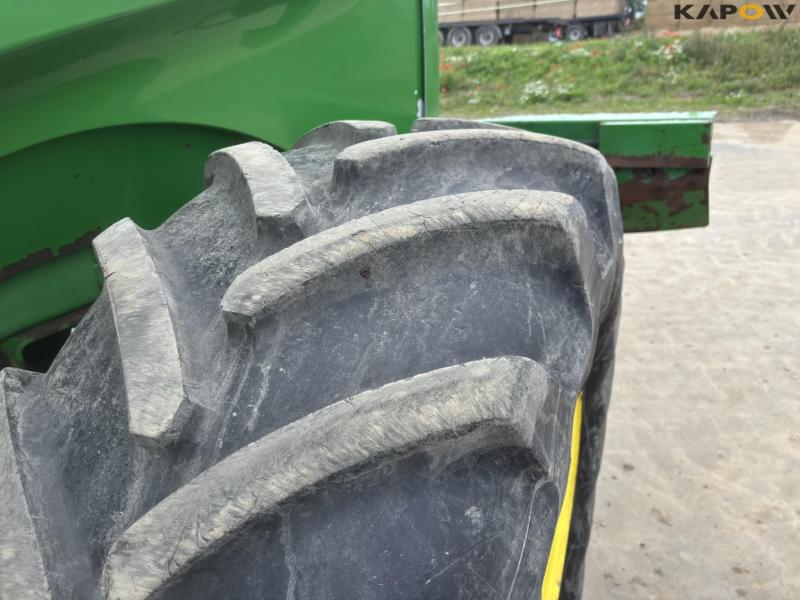 John Deere 7700 forage harvester with corn header and pickup 49