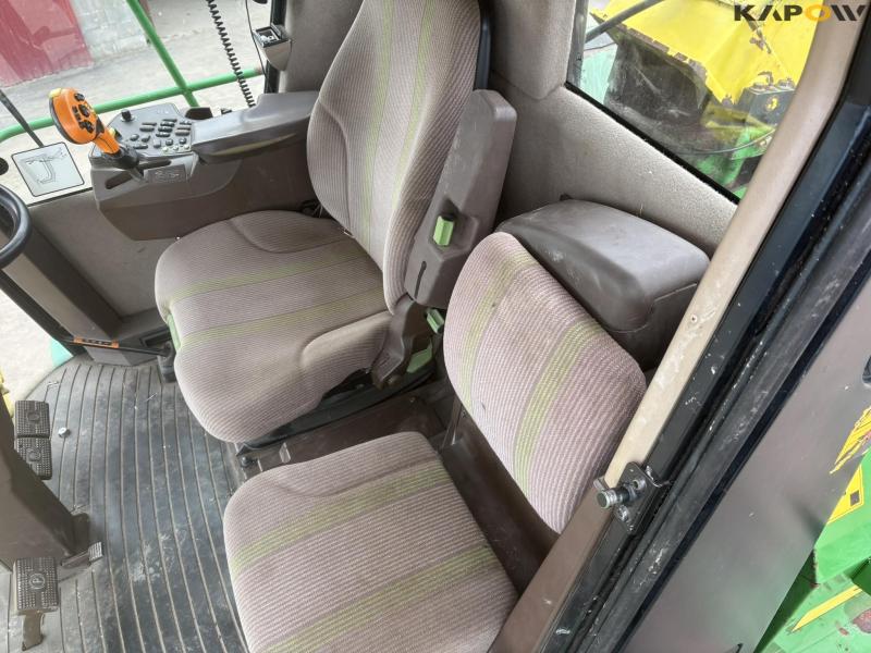 John Deere 7700 forage harvester with corn header and pickup 68