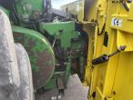 John Deere 7700 forage harvester with corn header and pickup 22