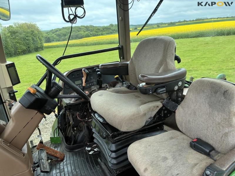 John Deere 7720 tractor 34