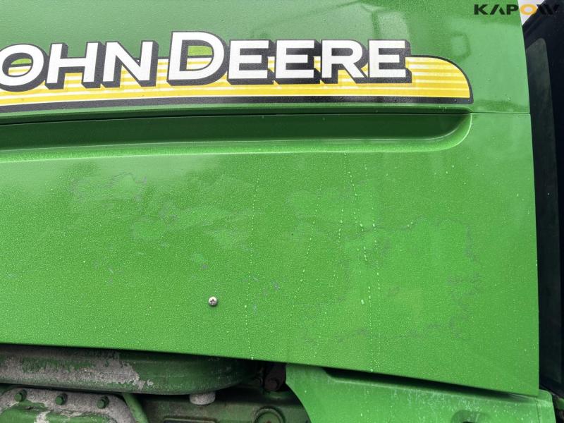 John Deere 7920 tractor 26