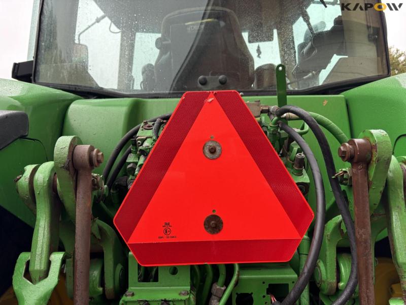 John Deere 7920 tractor 39