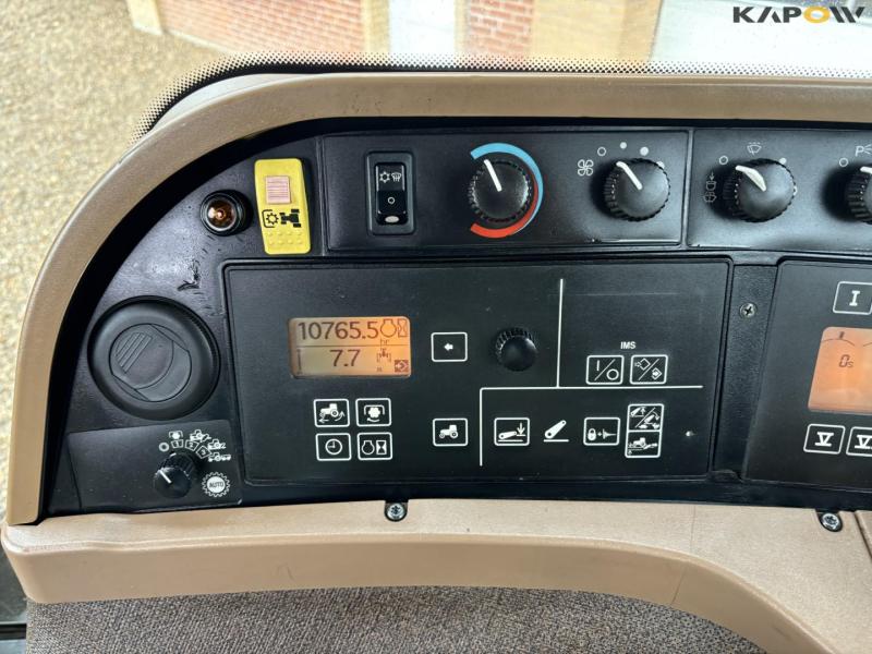 John Deere 7920 tractor 60