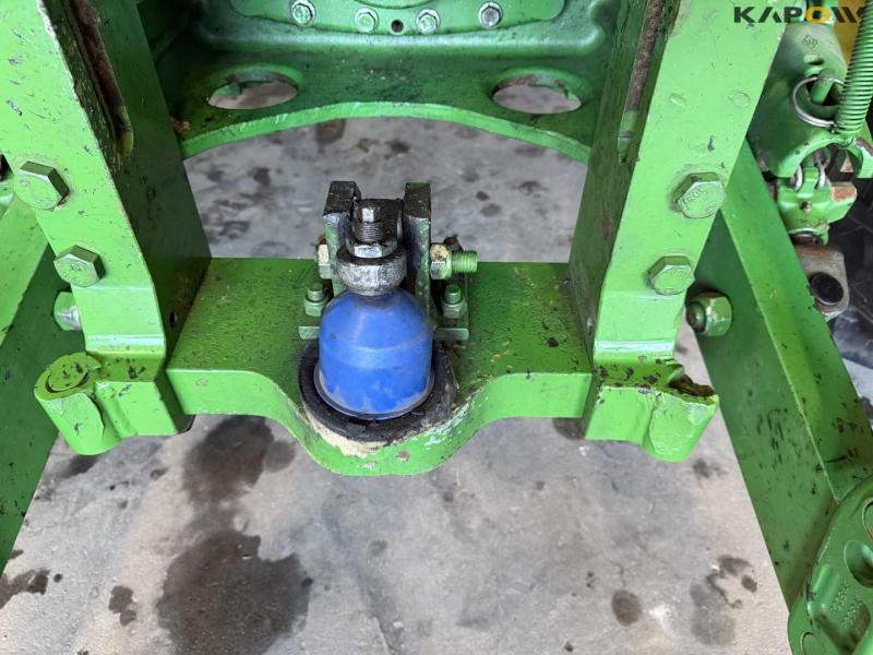 John Deere 8295R tractor 41