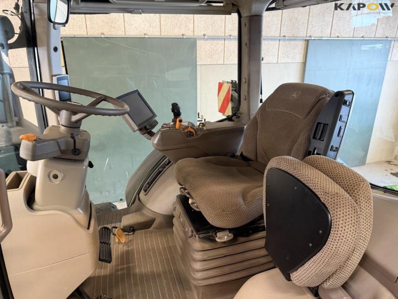 John Deere 8295R tractor 52