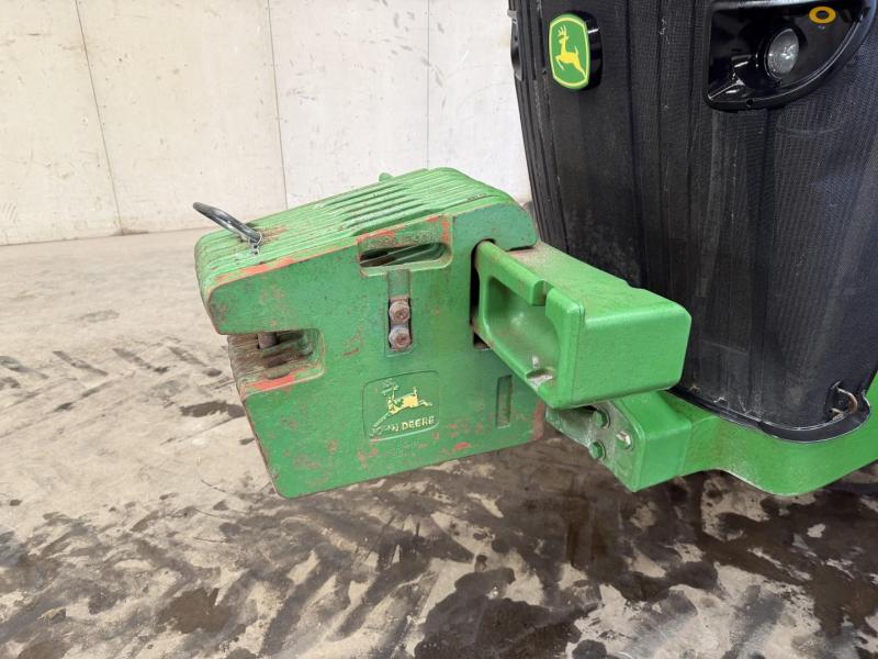 John Deere 8335R tractor 12