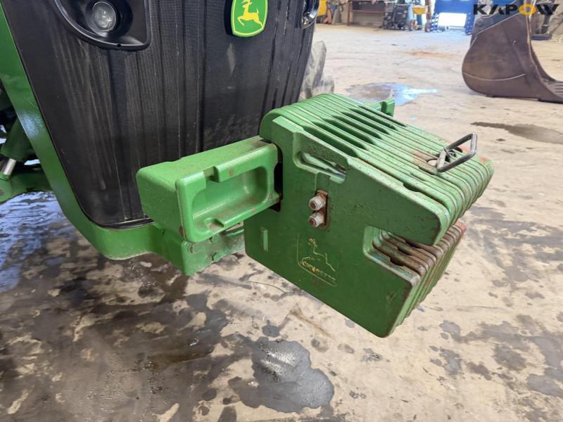 John Deere 8335R tractor 14