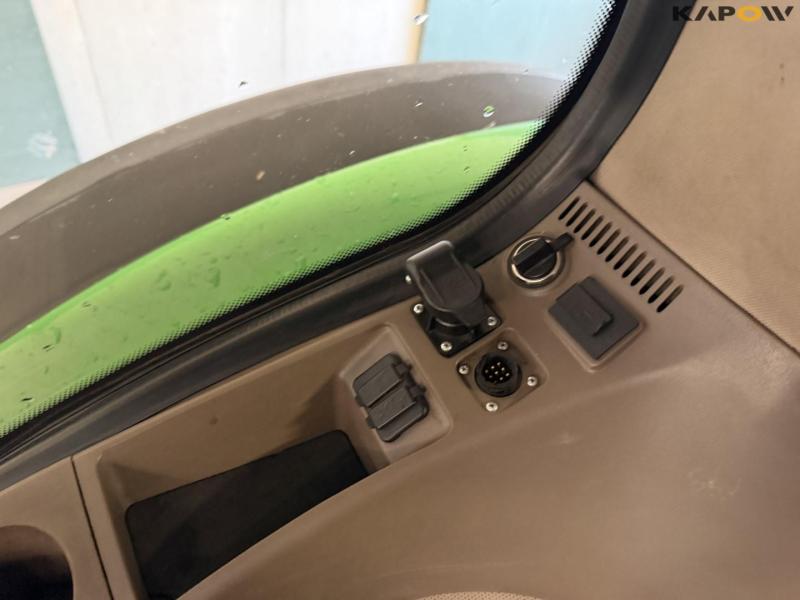 John Deere 8345R tractor 60