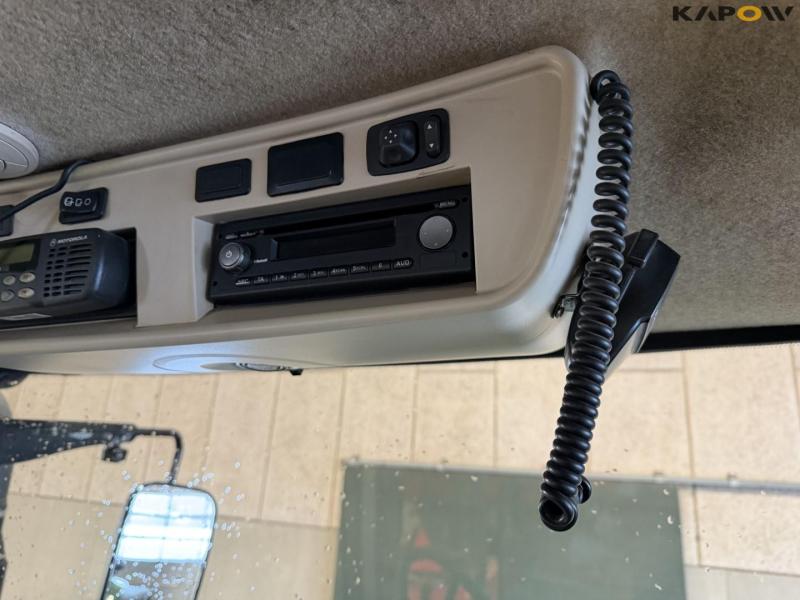 John Deere 8345R tractor 62