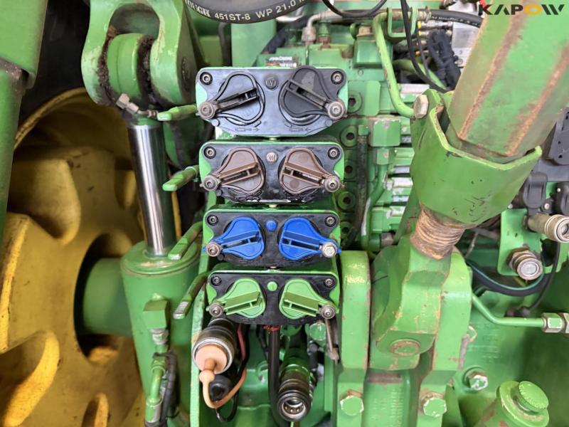 John Deere 8360R tractor 34