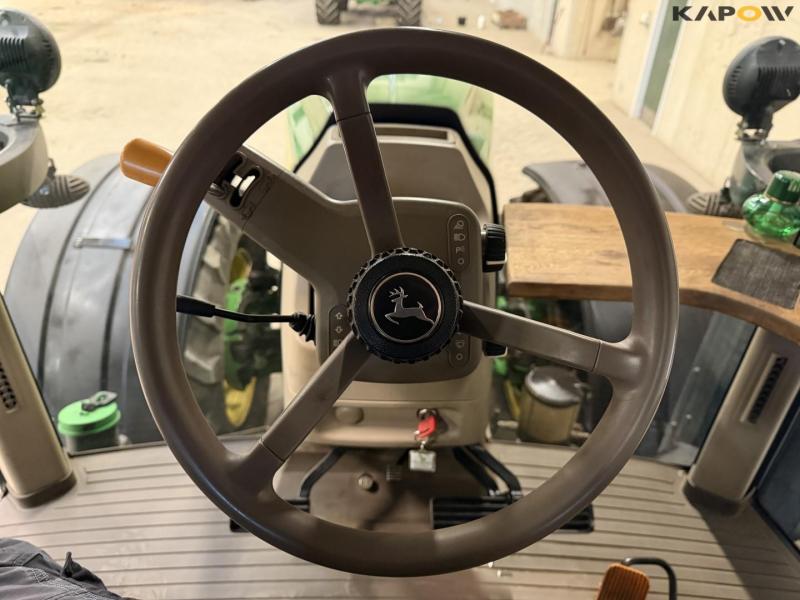 John Deere 8360R tractor 59