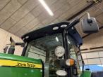 John Deere 8360R tractor 27