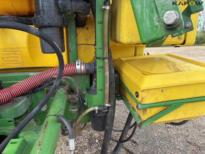 John Deere 840I sprayer 37