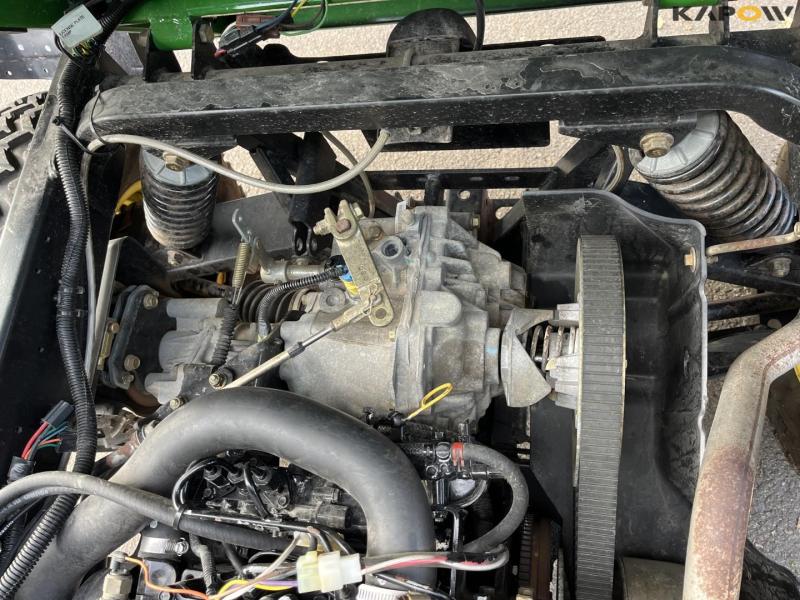 John Deere 850D Gator XUV 23