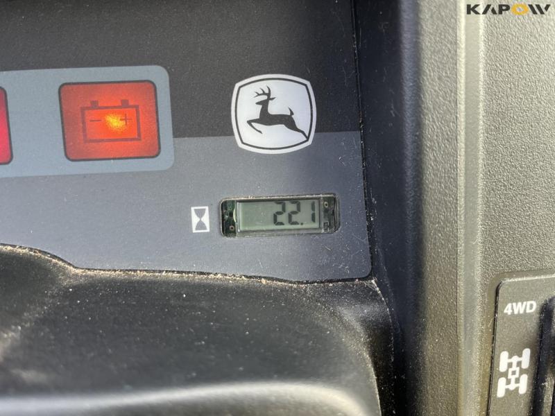 John Deere 850D Gator XUV 31