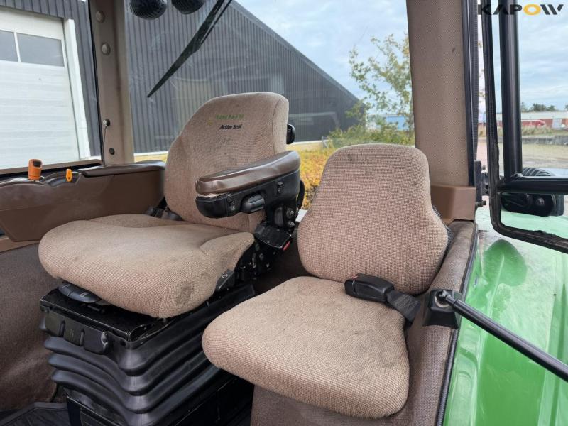 John Deere 8530 tractor 45