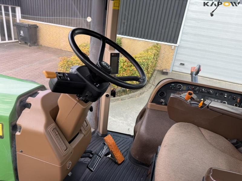 John Deere 8530 tractor 46