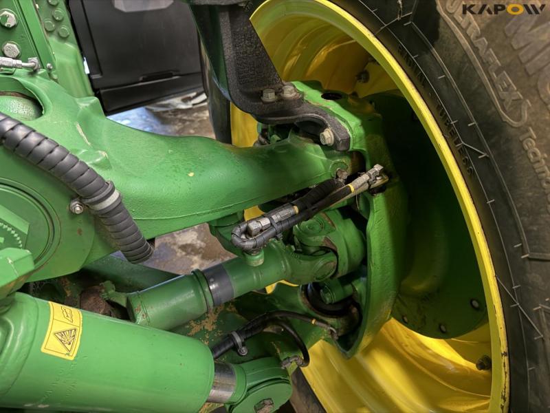 John Deere 8R 340 Signature Edition tractor 11