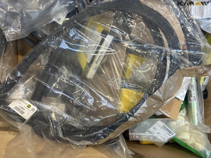 John Deere parts 22