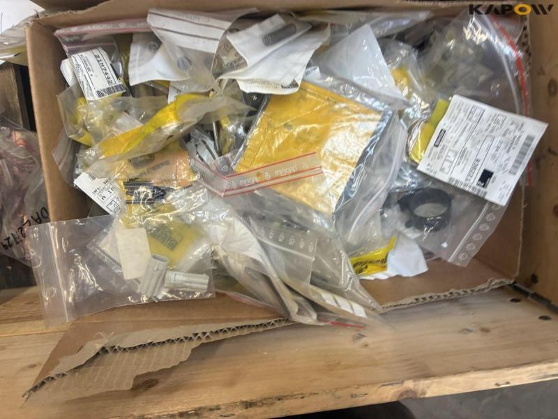 John Deere parts 33